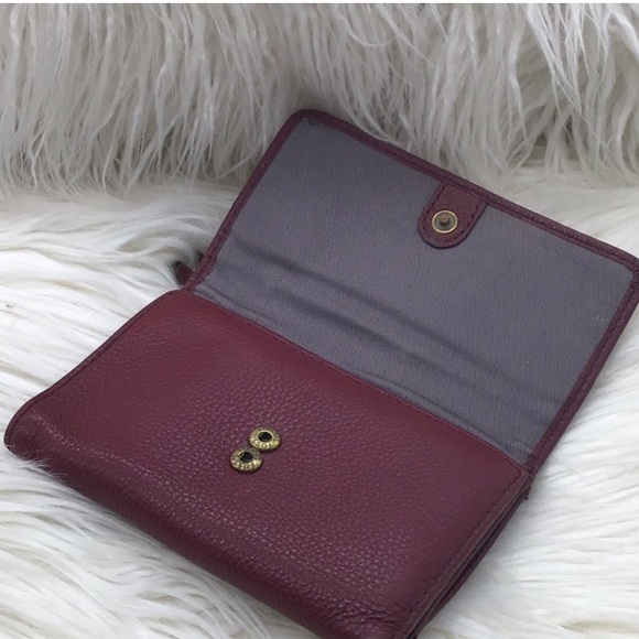 FOSSIL Tri-fold Pebbled Leather Burgundy Wallet - Picture 2 of 7